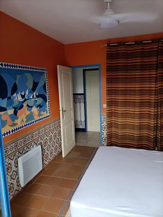 Pretty House, 3 Bedrooms, Llanca Holiday home